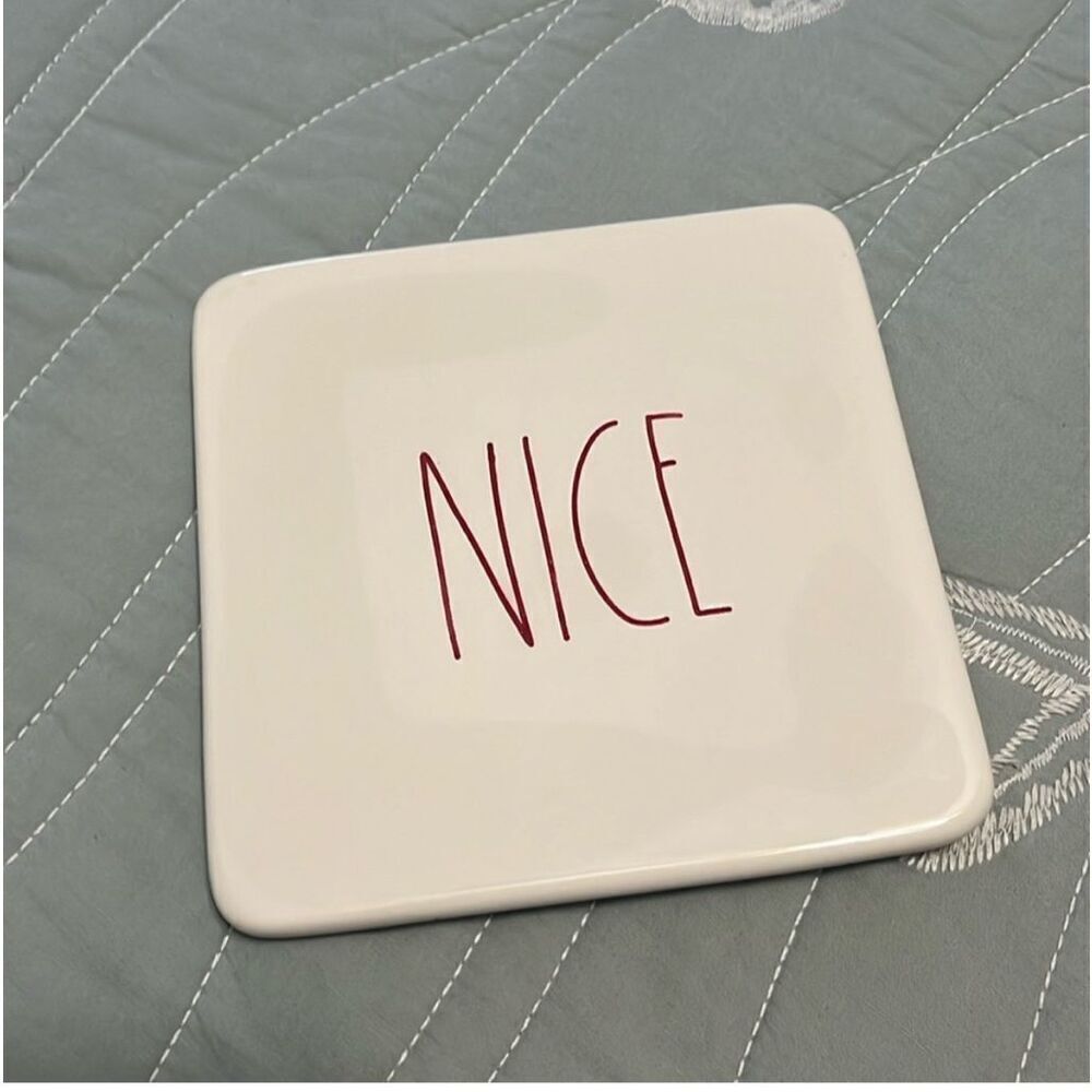RAE DUNN | nice plate